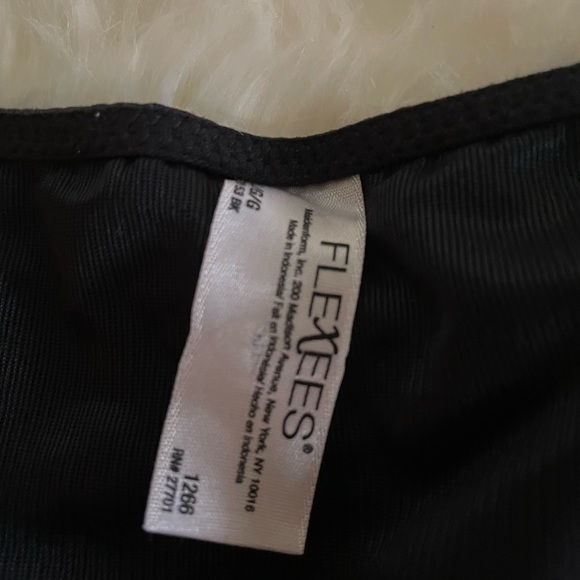 Flexees Base Layer Shaper Top - Picture 6 of 6